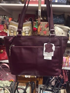 Giani Bernini tote leather in Burgundy color